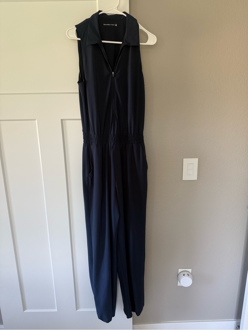 Abercrombie & Fitch Sleeveless Navy Jumpsuit with Zip Front